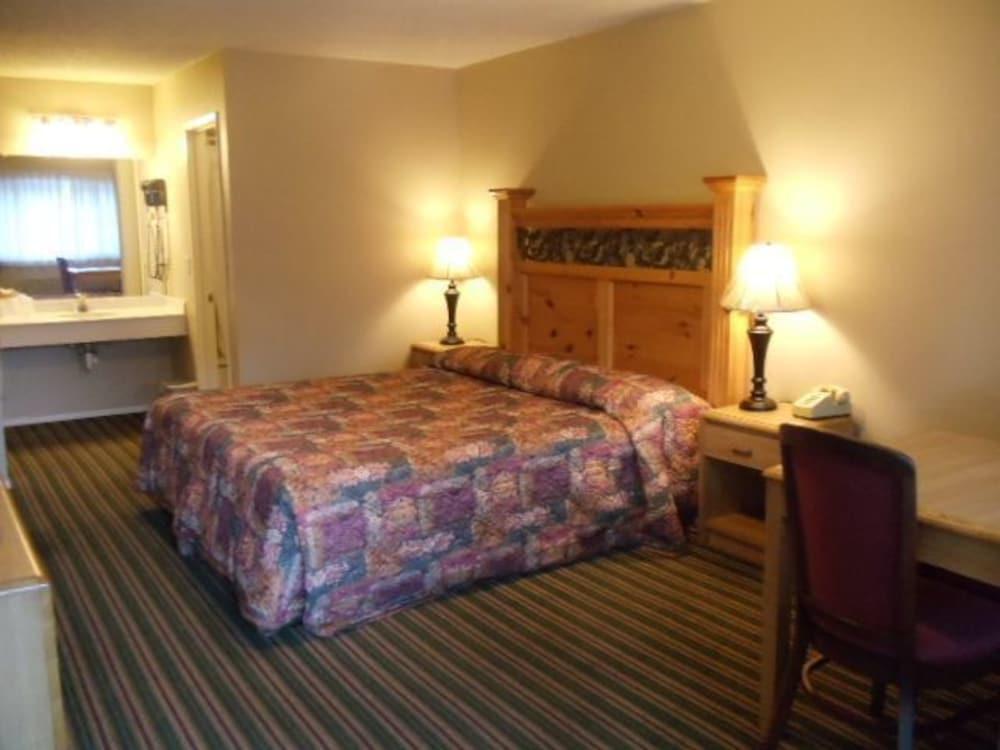 San Luis And Motel